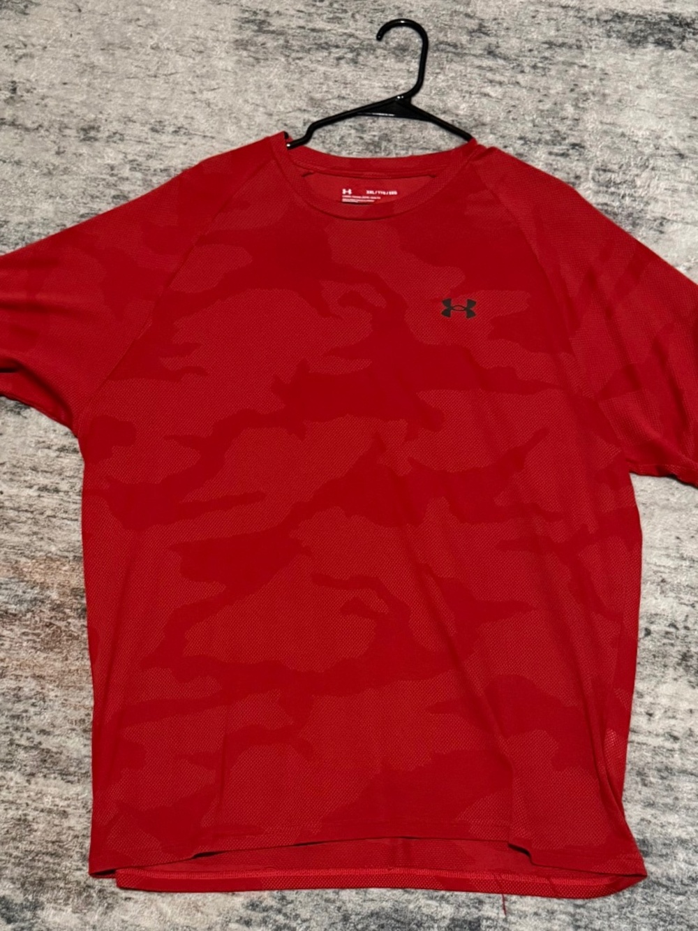 Under Armour Red Camo HeatGear Performance Shirt XXL